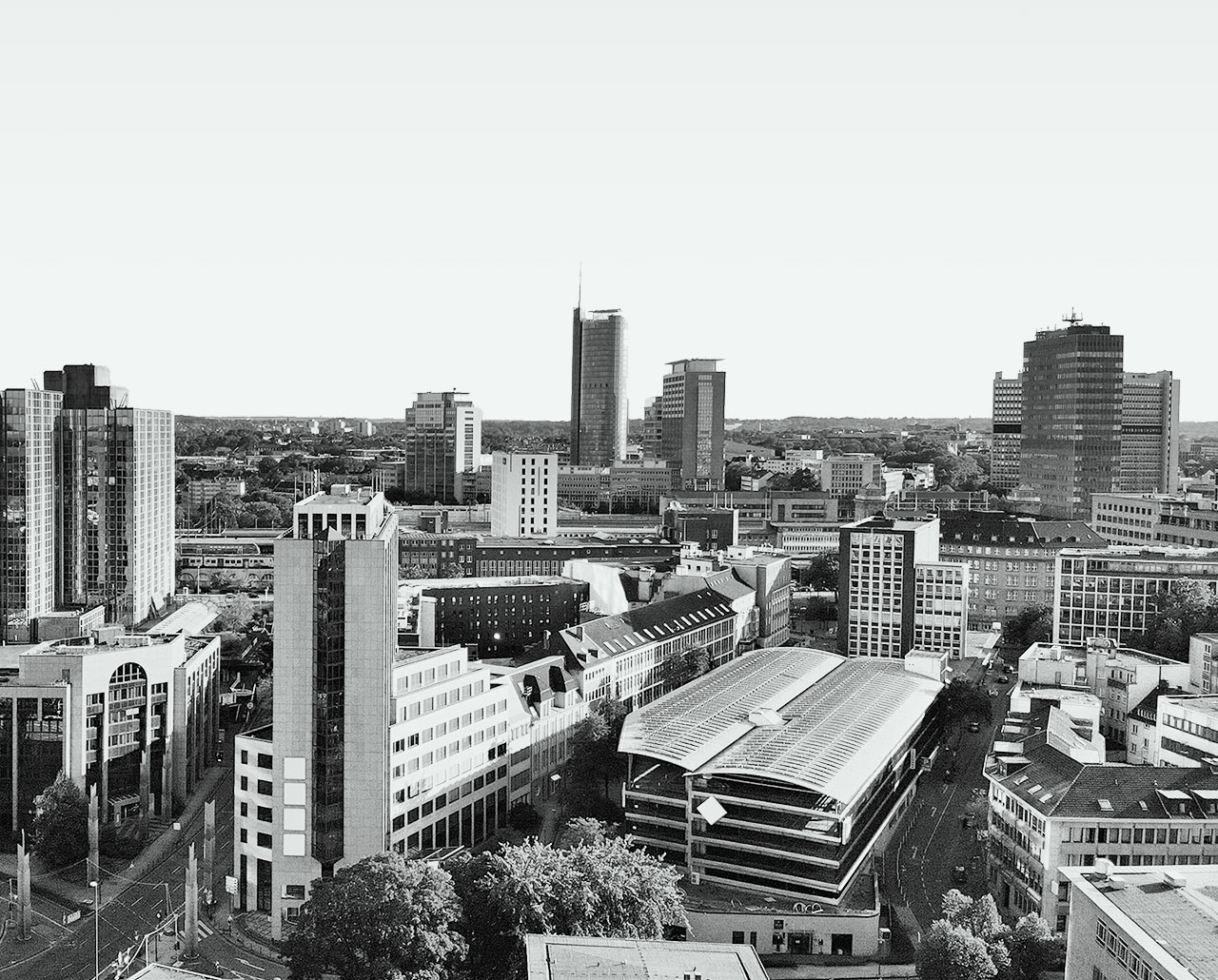 LYNR GRUPPE - IMMOBILIEN - IMMOBILIENENTWICKLUNG