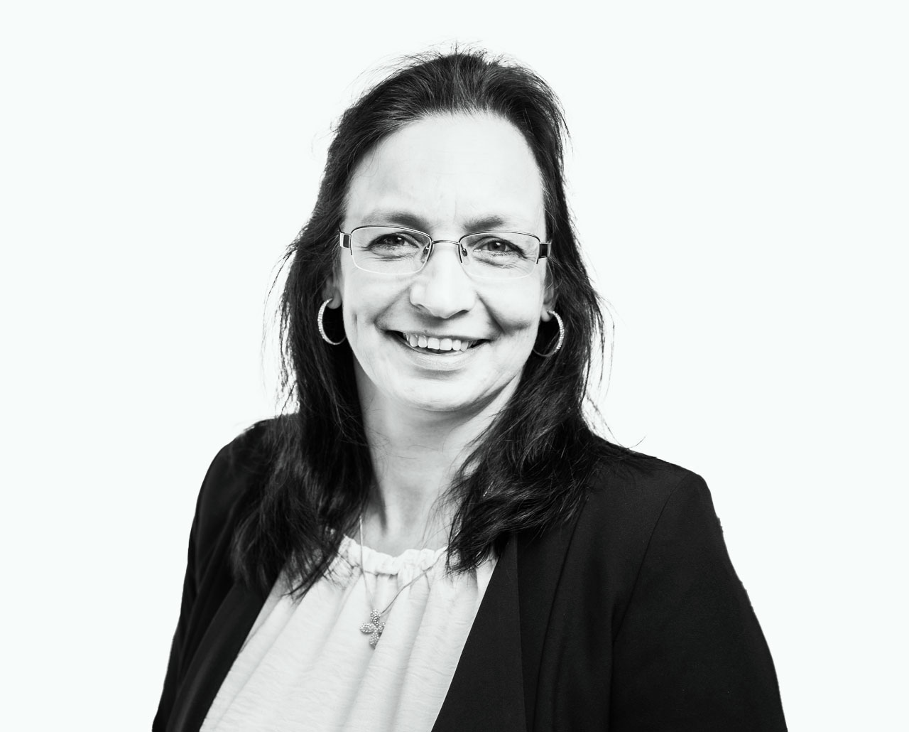 LYNR GRUPPE - IMMOBILIENDIENSTLEISTUNGEN - TEAM - SYLVIA STEINHAUS